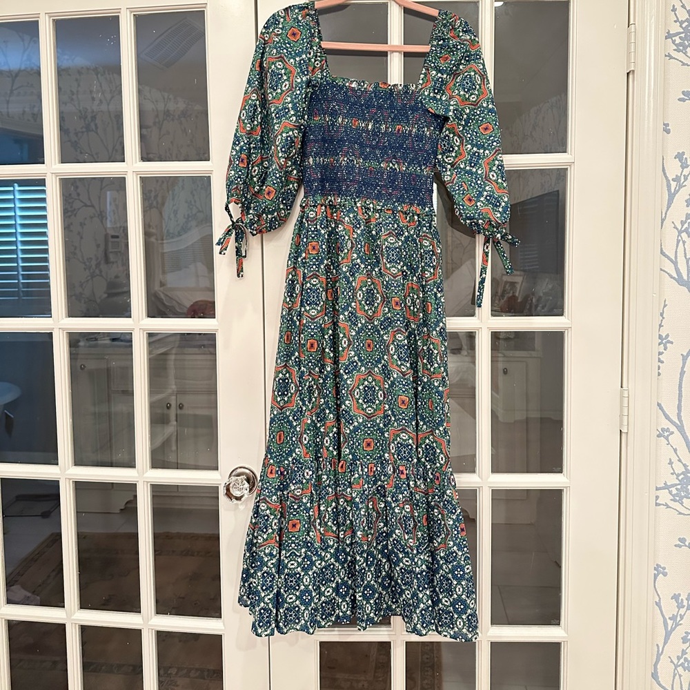 Cara Cara smocked Dress